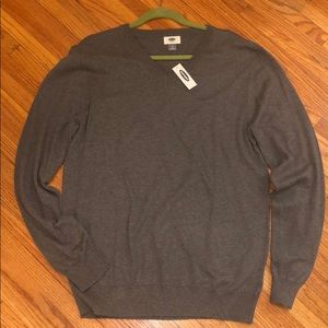 Men’s Old Navy v neck sweater